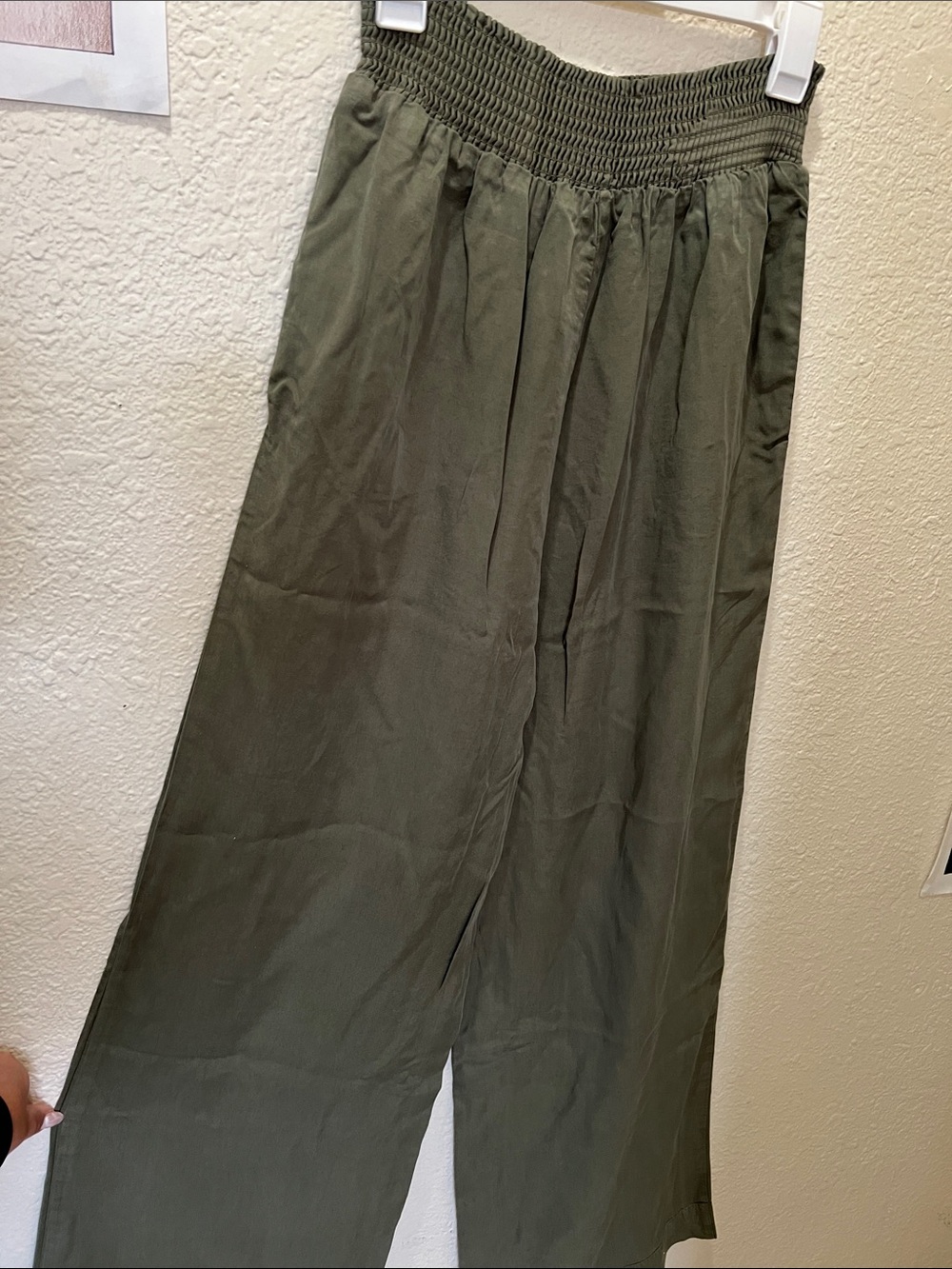 Love Tree Women's Wide-Leg Elastic-Waist Pants - Olive